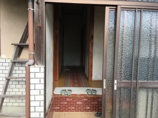 玄関